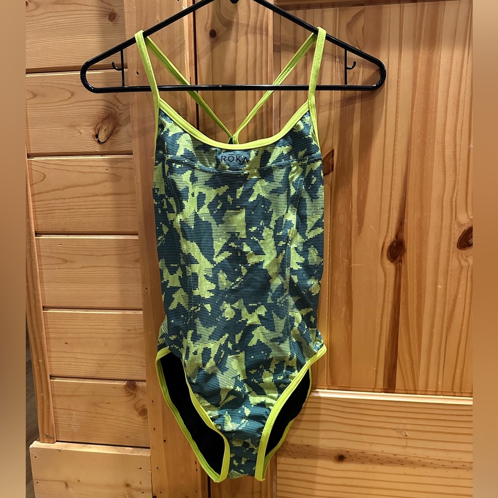 Roka lap suit size 34